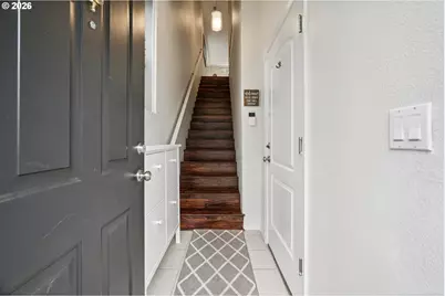 4818 SW 2nd Ct, Portland, OR 97239 - Photo 4