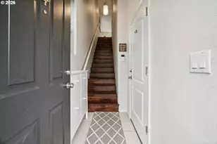 4818 SW 2nd Ct, Portland, OR 97239 - Photo 4