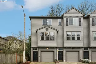 4818 SW 2nd Ct, Portland, OR 97239 - Photo 2