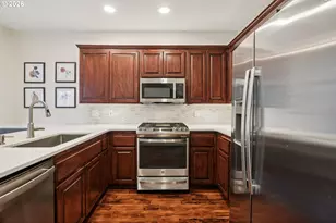 4818 SW 2nd Ct, Portland, OR 97239 - Photo 10