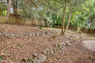 9080 NW Kearney St, Portland, OR 97229 - Photo 36