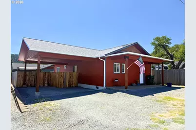 120 E Date St, Powers, OR 97466 - Photo 2