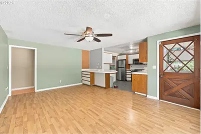 310 NE Kingwood St, McMinnville, OR 97128 - Photo 12