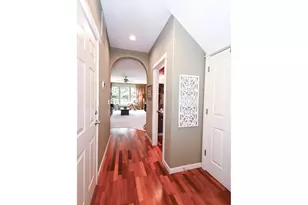 7798 SW Alder St, Portland, OR 97224 - Photo 4