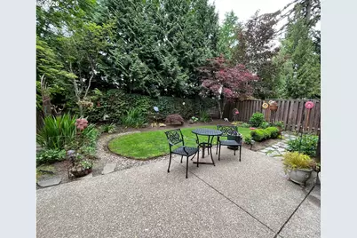 7798 SW Alder St, Portland, OR 97224 - Photo 46