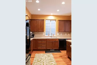 7798 SW Alder St, Portland, OR 97224 - Photo 12