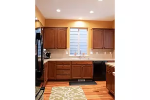 7798 SW Alder St, Portland, OR 97224 - Photo 12