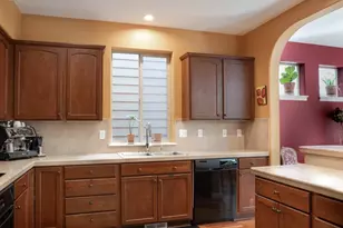 7798 SW Alder St, Portland, OR 97224 - Photo 10