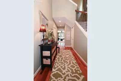 7798 SW Alder St, Portland, OR 97224 - Photo 2