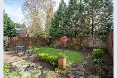 7798 SW Alder St, Portland, OR 97224 - Photo 36