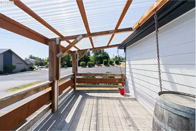 2707 Broadway, North Bend, OR 97459 - Photo 8