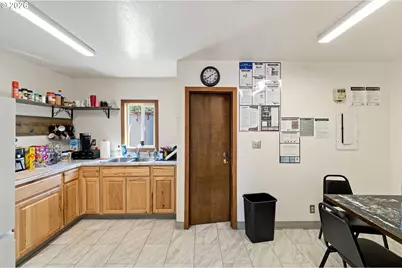 2707 Broadway, North Bend, OR 97459 - Photo 22