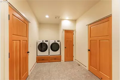 509 Jasmine Way, Roseburg, OR 97471 - Photo 30