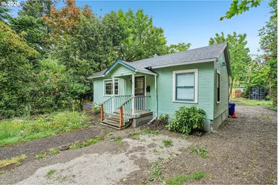 1304 NW Victoria Ave, Gresham, OR 97030 - Photo 2