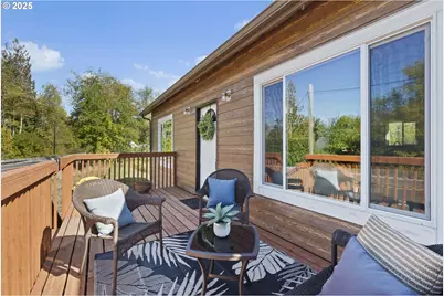 300 Lincoln Creek Rd, Centralia, WA 98531 - Photo 4