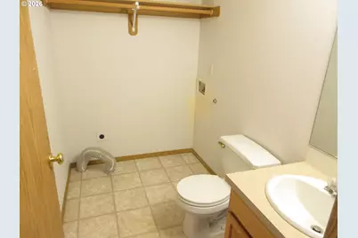 4408 SW 159th Ave, Beaverton, OR 97078 - Photo 8