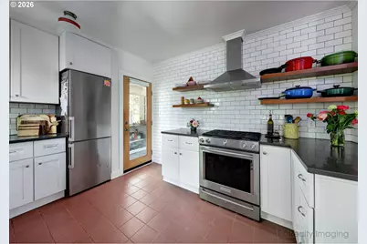 7523 SE Washington St, Portland, OR 97215 - Photo 12