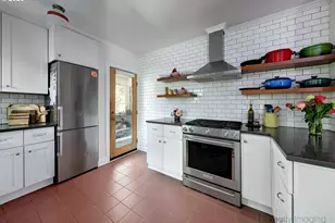 7523 SE Washington St, Portland, OR 97215 - Photo 12