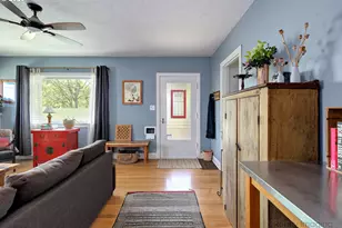 7523 SE Washington St, Portland, OR 97215 - Photo 8