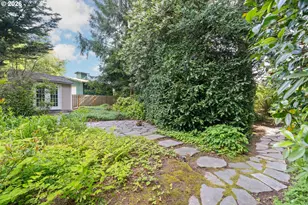 4500 SW Laurelwood Ave, Portland, OR 97225 - Photo 44