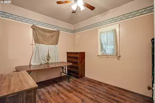 6433 NE Durham Ave, Portland, OR 97211 - Photo 18