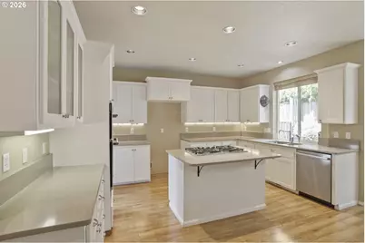 7185 SW Fallen Leaf St, Wilsonville, OR 97070 - Photo 8