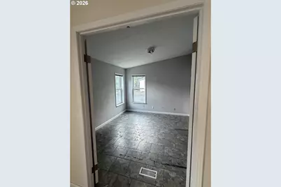 13451 SE Raymond St, Portland, OR 97236 - Photo 16