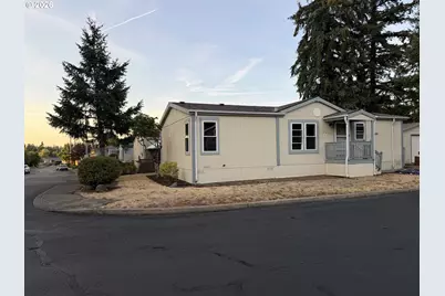 13451 SE Raymond St, Portland, OR 97236 - Photo 2