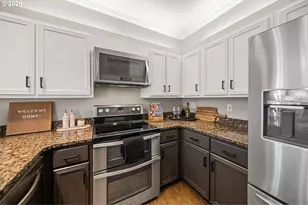 614 S Nevada St, Portland, OR 97219 - Photo 12