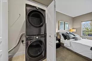 614 S Nevada St, Portland, OR 97219 - Photo 16