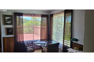 522 SE Hillside Dr, Roseburg, OR 97470 - Photo 14
