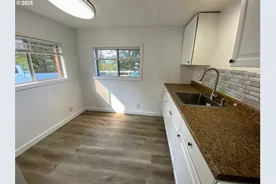 522 SE Hillside Dr, Roseburg, OR 97470 - Photo 28