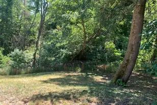 1517 NE Newton Creek Dr, Roseburg, OR 97470 - Photo 6