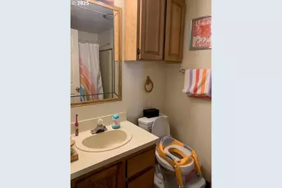 1517 NE Newton Creek Dr, Roseburg, OR 97470 - Photo 16