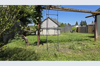 3801 Dove Ln, Eugene, OR 97402 - Photo 38