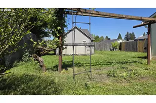 3801 Dove Ln, Eugene, OR 97402 - Photo 38