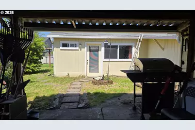 3801 Dove Ln, Eugene, OR 97402 - Photo 28