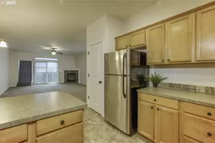 871 Mary Dr, Molalla, OR 97038 - Photo 14