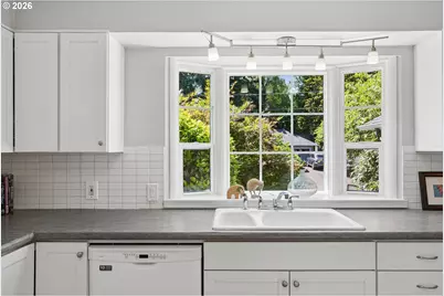 7250 SW Benz Park Dr, Portland, OR 97225 - Photo 12