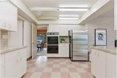 9145 SW Alpine Ter, Portland, OR 97225 - Photo 32