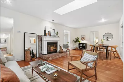 7404 SW 53rd Ave, Portland, OR 97219 - Photo 8