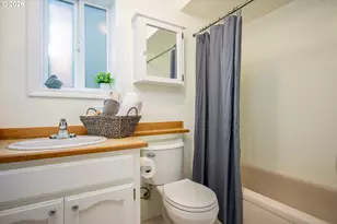 7007 SW 33rd Pl, Portland, OR 97219 - Photo 30