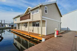 3307 NE Marine Dr, Portland, OR 97211 - Photo 4