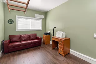 6890 SE Canyon St, Salem, OR 97317 - Photo 12