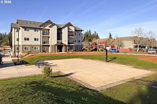 38473 Cascadia Village Dr, Sandy, OR 97055 - Photo 32