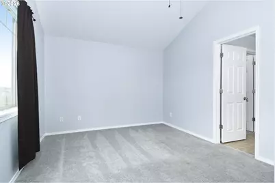 38473 Cascadia Village Dr, Sandy, OR 97055 - Photo 18