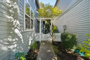 9926 NW Justus Ln, Portland, OR 97229 - Photo 40