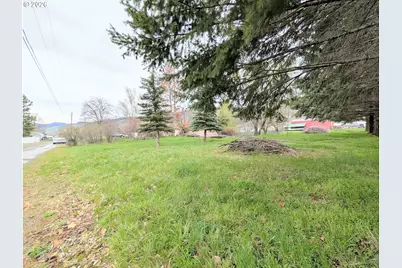 60923 Overlook Dr, Cove, OR 97824 - Photo 2