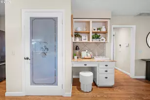 4420 NW Kahneeta Dr, Portland, OR 97229 - Photo 10