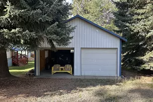 175 S Bonanza St, Sumpter, OR 97877 - Photo 8